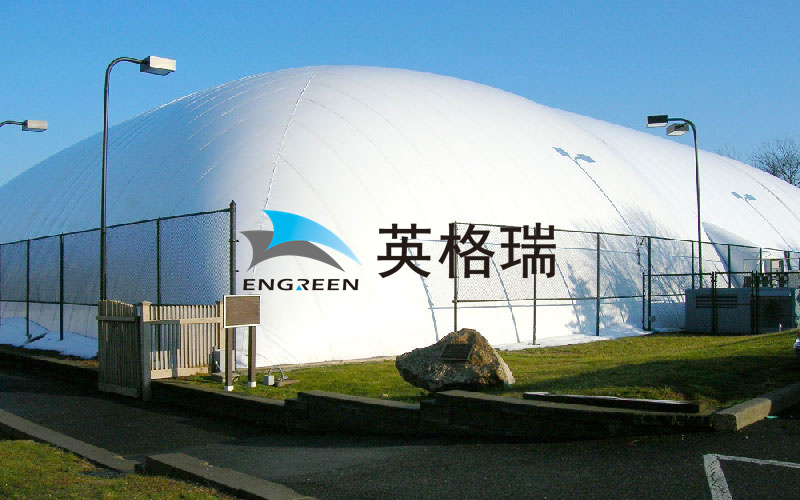 氣膜體育館相對比傳統(tǒng)體育館無論在安全性、經濟性、舒適性方面都有非常大的優(yōu)勢