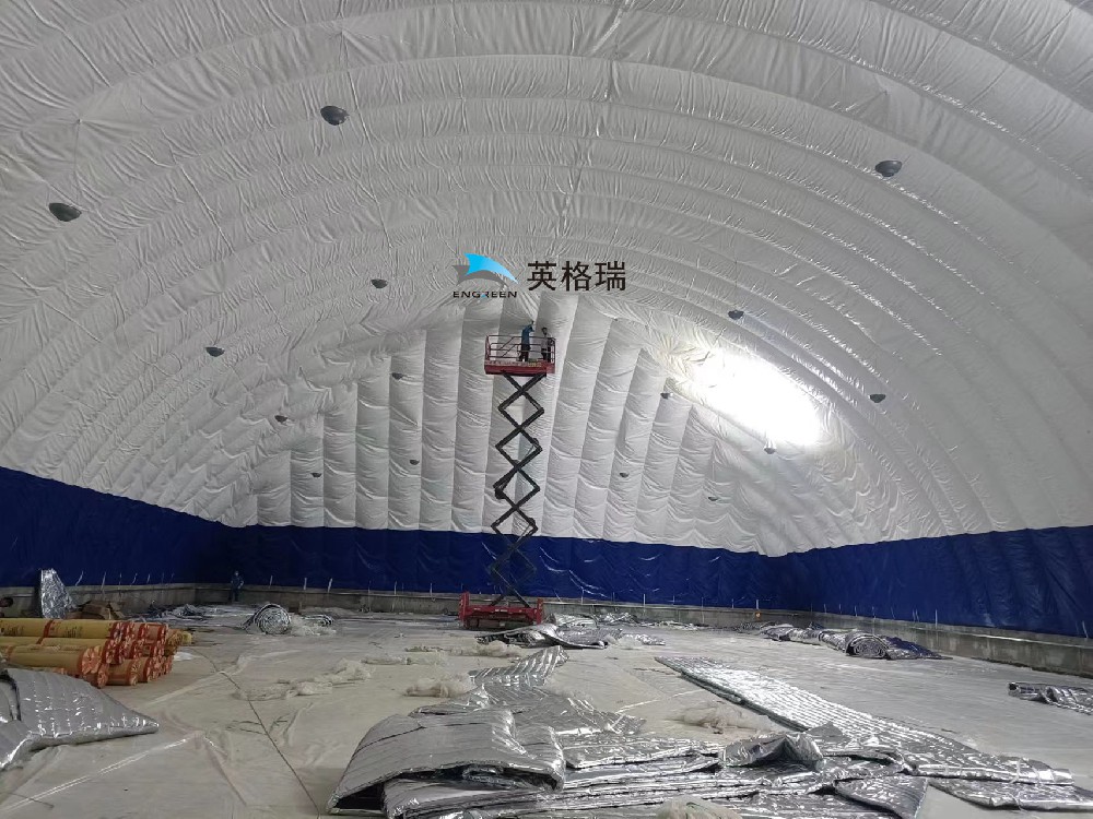 氣膜館內(nèi)為什么要安裝保溫棉呢？安裝保溫棉的好處是什么呢？