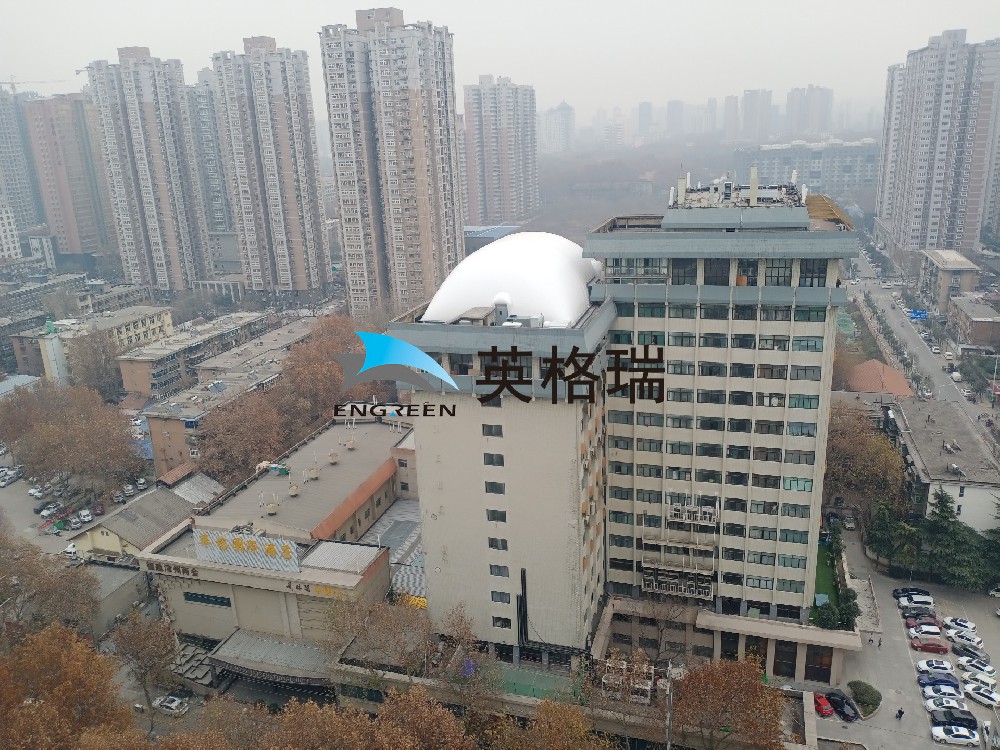 樓頂氣膜羽毛球館靈活利用城市空間，快速搭建減少工程干擾
